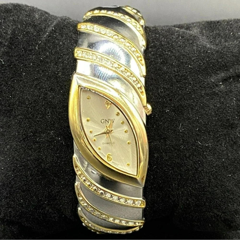 GNW Diamond FM5950 Women's Quartz Wristwatch with Hinged Bracelet With Crystals